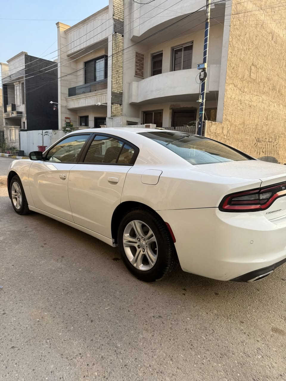 جارجر 2023 بدون ايرباك حادث دعاميه وجاملغ امامي كلير  ماشيه 43  سعر 258 وبيهه مجال ***********
