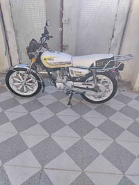 سيفان • دراجة نارية • موديل ٢٥