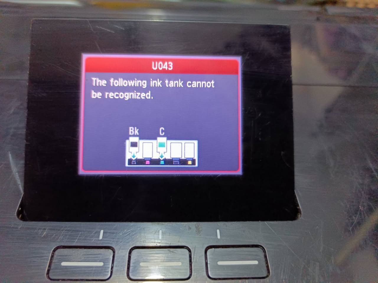 طابعة كانون.ملونة   
مخلصة حبر فقط   
السعر 40الف


**إذا كنت صاحب هذا الإعلان وتريد حذفه لأي سبب، رجاءا أرسل رسالة إلى الدعم الفني**