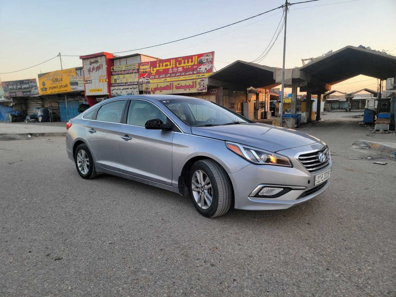 السلام عليكم  سوناته موديل 16 وارد امريكي  مكينه 2400  رقم بغداد انكليزي تحويل مباشر بسمك بيه صبغ بابين وجاملغ بالعافيه الياخذه مكان السياره بالحله السعر 99 ورقه سعرها مجاله كلش بصيط   
بيع او مراوس بتكسي  
***********
