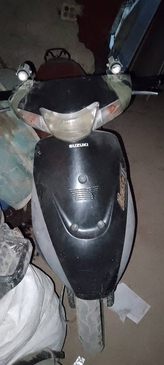 السلام عليكم عندي دراجه 60 للبيع شغاله كل شي ما بيها رايتها 250 قفل (***********
