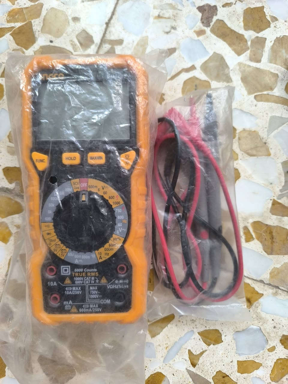 جهاز ملتيميتر من شركة انجيكو
مستعمل قليل للبيع 25 ألف بيه مجال
جهاز تتبع اسلاك مقطوعة


**إذا كنت صاحب هذا الإعلان وتريد حذفه لأي سبب، رجاءا أرسل رسالة إلى الدعم الفني**