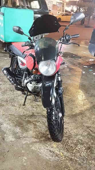 السلام عليكم
بوكسر موديل 21 رقم وسنويه السنويه باسمي تحويل ثانيوم 
الدراجه بيها خلل بالگير بي صوت 
السعر مليون ونص قفل 
مكاني بغداد الكرخ 
*********** واتساب او اتصال
