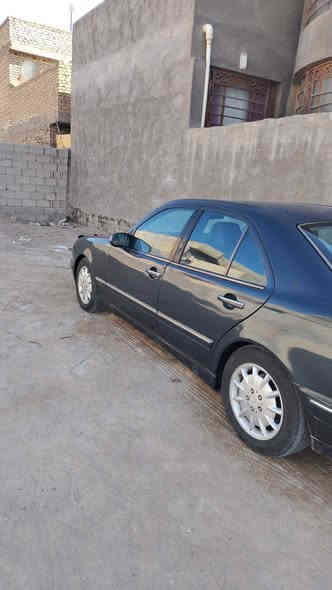 السلام عليكم مارسيدس ام عيون موديل 2001 E320السياره افنكار وارد ياباني فوول مواصفات 
***********
السعر 130$ وبيه مجال

