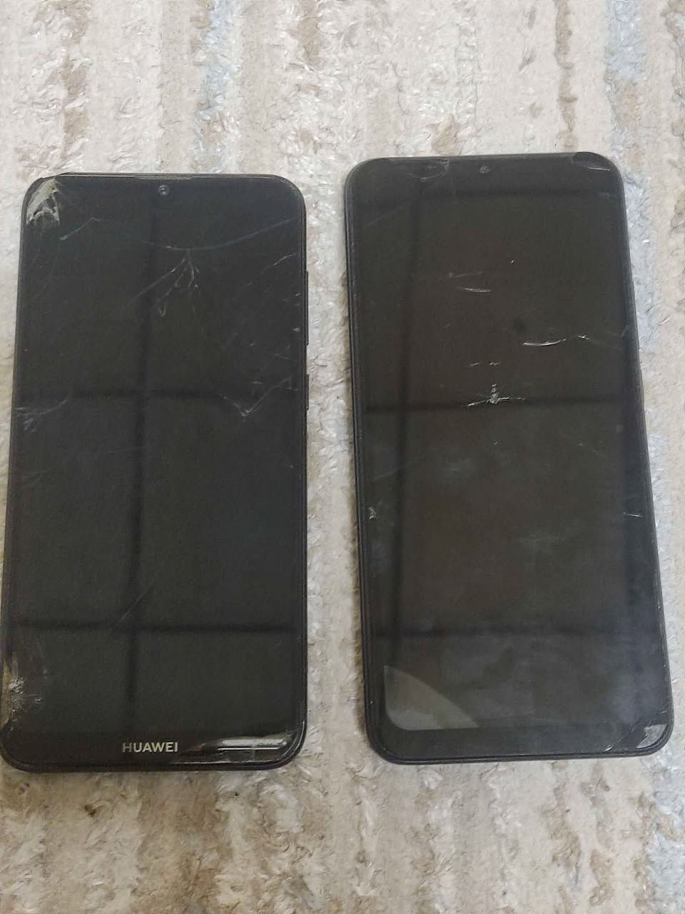 اعطي اسعار و اخذهم او للمراوسة 
هاتفين للبيع، اتنيناتهم يشتغلون بدون مشاكل فقط شاشات مكسورة
Redmi 9 و Huawei y7 كركوك, العراق


**إذا كنت صاحب هذا الإعلان وتريد حذفه لأي سبب، رجاءا أرسل رسالة إلى الدعم الفني**