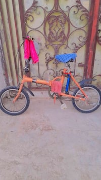 بايسكل للبيع الحجم 14 سعر 40 رقم الهاتف07801621332