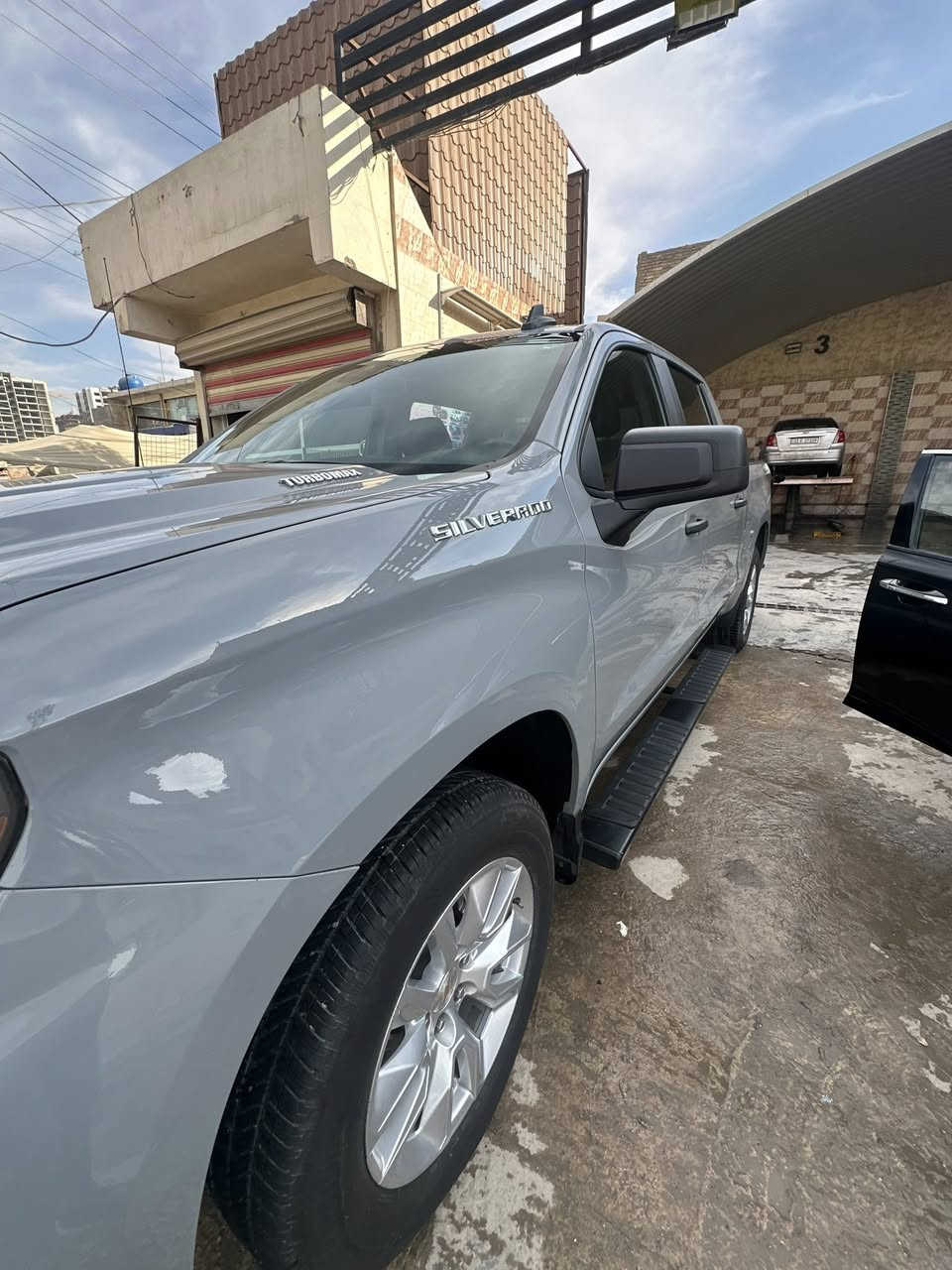 سلفرداو 2024 بدون ايرباك وبدون دواخل بيها بارد بالجلغ الامامي فقط وسيارة نظيفة كلش مال جني 
العنوان العطيفية 
***********
