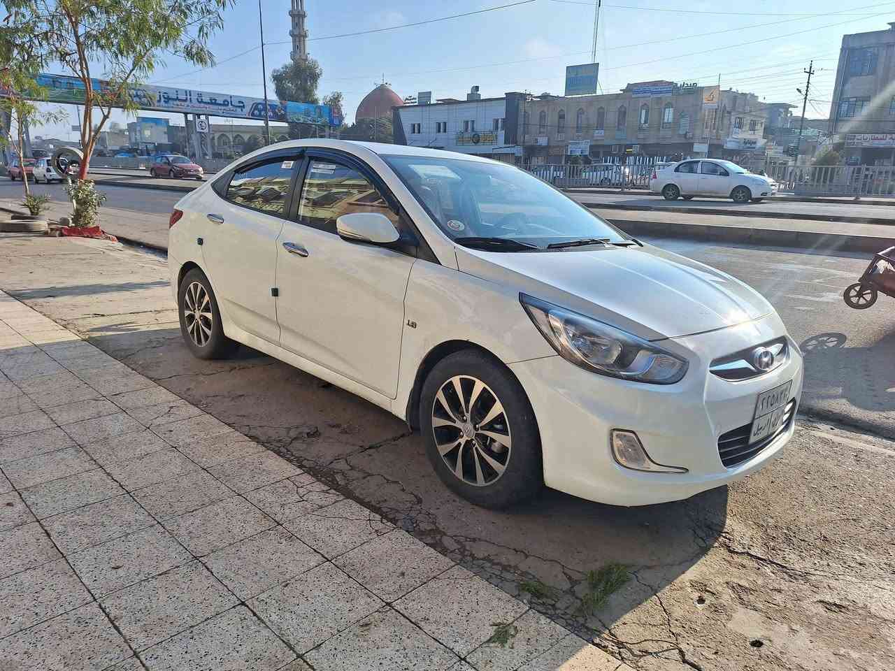 اكسنت مضلع 2012 

رقم اربيل  شرط التحويل... سياره بدون صبغ 

مكينه مامفتوحه شرط گير شرط

طخم وره وگدام جديد

 بطارية جديده 

طخم تايرات جديد

السيارة جاهزة ومايعوزها اي شي 

المواصفات تحكمات جهتين فتحه بالسقف وبقية الشغلات معروفة 

خمسة ويل كب 

بيها بارد مكانتين 

السعر 110 وبيها مجال للطيبين

للتواصل العنوان حي التحرير ***********

***********

***********
