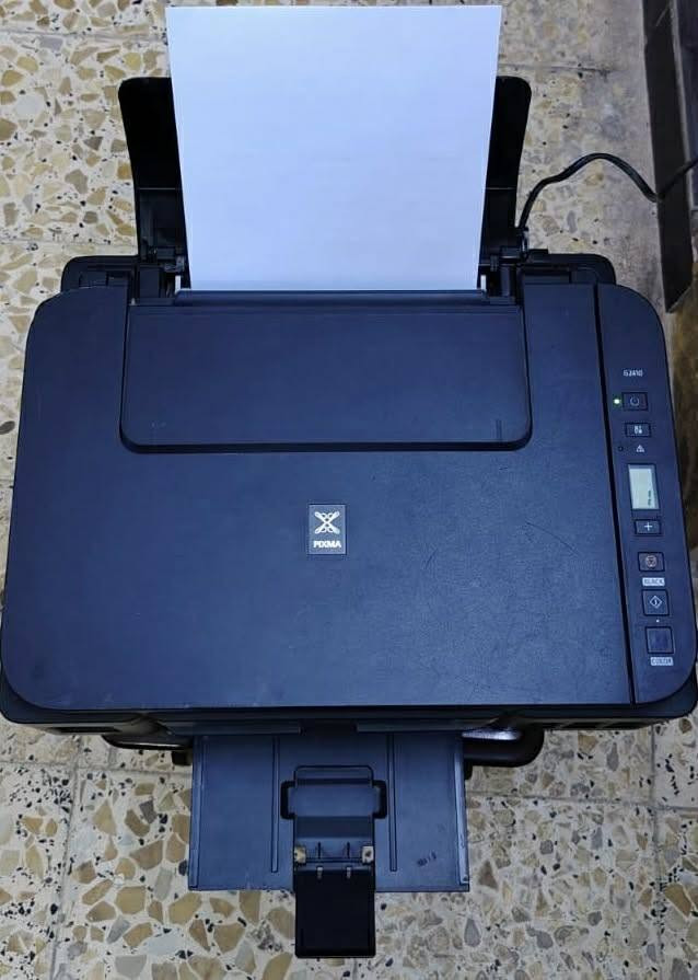 السلام عليكم طابعه كانون pixma g3410 للبيع استخدام قليل  مستخدمه السعر 130
استنساخ ملون عادي طابعه نضيفه جدا 
مكاني بغداد الدوره ***********
