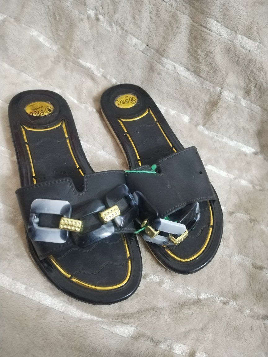 غراض بسعر مناسب الأسعار خاص


**إذا كنت صاحب هذا الإعلان وتريد حذفه لأي سبب، رجاءا أرسل رسالة إلى الدعم الفني**