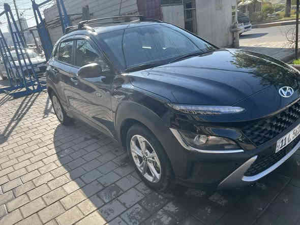 السلام عليكم هونداي كونا موديل ٢٠٢٢ ماشيه ٧٢ الف فول مواصفات  بصمة فتحة رادار شاشة كاميرا  تحكم ستيرن تدفئه كشنات بدون ايرباك بيها جاملغين وبنيد بدون شواصي ٤قطع صبغ رقم شاصي مرفق مع الصور السعر ١٣٥ ورقة مجال بسيط جدا رقم بغداد جديد للاستفسار *********** ابو مصطفى
