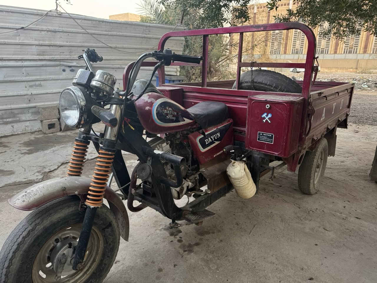 موديل ١٨كل نقص مابيهة كبل للشارع اوراق كامله سعر ٩٥٠وبيهة مجال *********** مكاني بغداد الغزاليه
