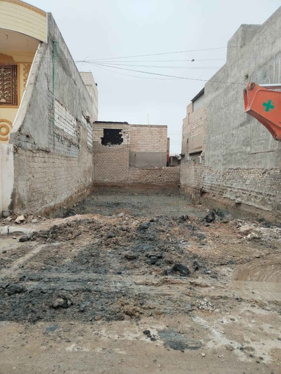 سلام عليكم اشتغل حدل وقلاع ودفن وشغل حلو وهذه رقمي  ***********وتفليش
