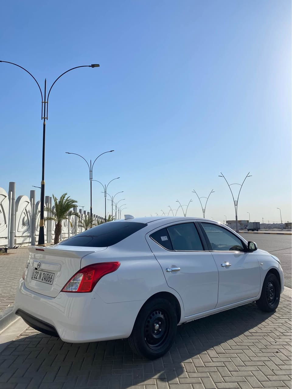 نيسان صني 2025كفاله من الشخط ومن كلشي من الدعاميه لدعاميه ماشيه 6200Kmالسياره كلشي مابيه ونضيفه  بعدهه بتراب الشركه 
***********
السعر 135وبيهه مجال البصرة, العراق
