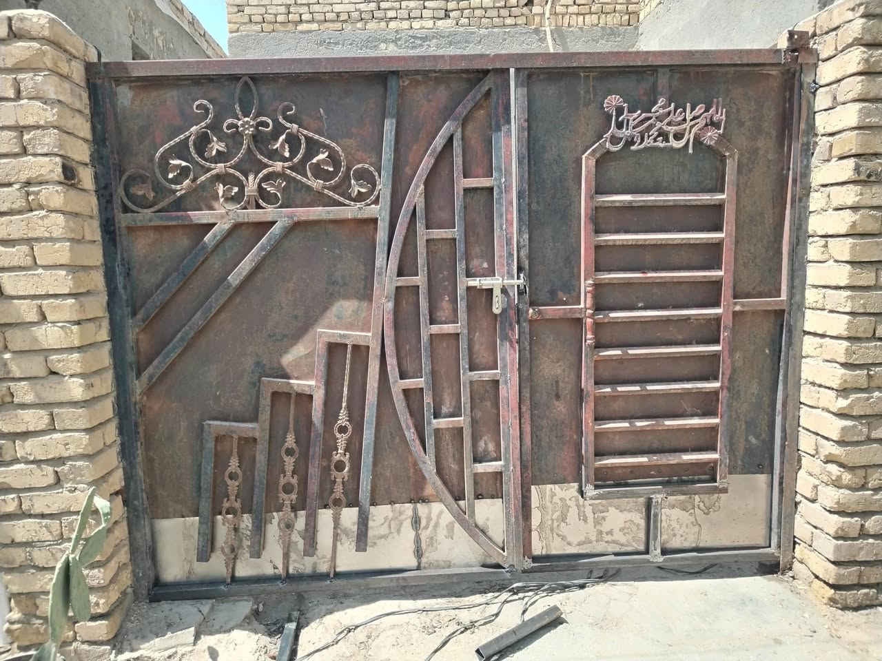 حداد متنقل داخل عفك أنسب الأسعار رقم الهاتف اتصال أو واتساب ***********
