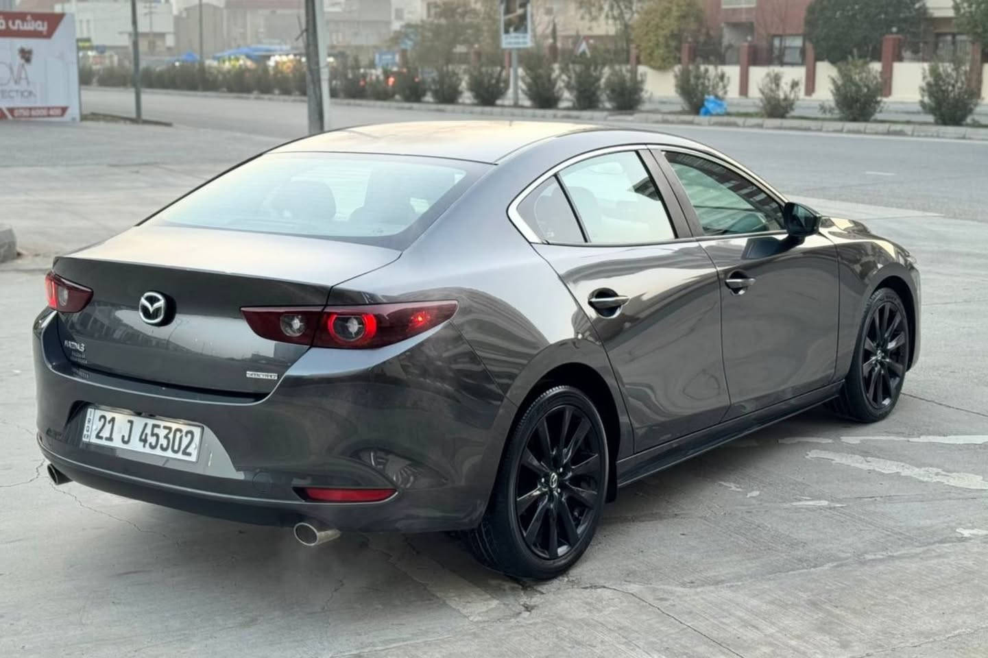 مازدا 3  مۆدیل 2024  نیوو مواصەفات
 شاشە و کامێرا بەصمە 
دەرگا بەصمە ئۆتۆ هۆڵد برێک بەصمە 
تەبرید لەمس کوشن جلد 
شاشە ئەلیکترۆنی ویل نۆزدە بیلاد 
ڤۆلیۆم سوکان ڕادار ۳٦٠ دەرەجە ئۆتۆ ستۆپ ،  
٦٦،٠٠٠ کیلۆمەتر ڕۆشتووە 
تەنها دوو پەڵە ساردی هەیە 
بێ بۆیاخ و گۆڕاوو ئێرباک نەتەقیووە 
ناوی نەگرتووە بەشەرت ، 
سەیارەکە ڕەقەمە بەناوی خۆمەوە یەک دەستە 
رەقم شانسی 
3mzbpabm3rm405450

سـعـر : لە کۆمێنت داوابکە ڕاستەوخۆ بۆت دێت 📥 

گێر و مەکیەنەی بەشەرت 
هیچ کێشەیەکی تێدا نییە 

ژمارەی خاوەنەکەی 

***********
