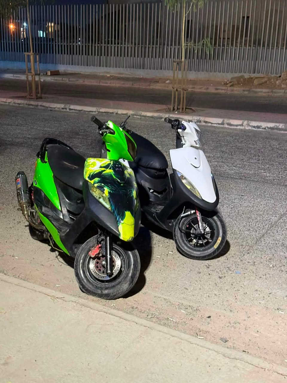 ماكس ثعلب مزود
مكينه 58 ونص 

كلجات رياضي 

صالنصه كاربون رياضي 

كابريتر قفاز رياضي 

دبلات خلفيه rbm اصلي 

سلف رياضي 

الدراجه شلعه ومعدل تحفر التبليط 

الدراجه مصبوغه جماله 

والبجم مالتها مضخم ومغلف 

الدراجه تشتغل نكره باي وقت 

شعندك مراوس نزل بدون نطايح 

مكاني بغداد الحريه


**إذا كنت صاحب هذا الإعلان وتريد حذفه لأي سبب، رجاءا أرسل رسالة إلى الدعم الفني**