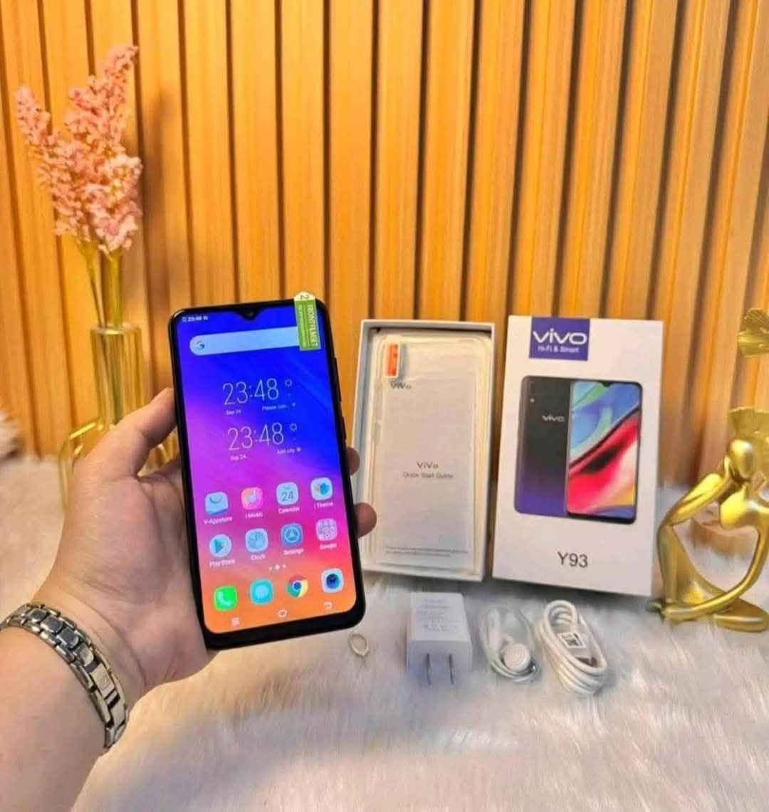 #أشتري_الآن فيفو Y93.. Vivo
🔹 ذاكرة داخلية 128 كيكا
🔹 حجم الشاشة 6.2 إنش IPS LCD تدعم 16 مليون لون وتشغل فيديو بدقة عالية 1080p  
🔹 بطارية 4030 ملي أمبير
🔹 تسجيل مكالمات + راديو FM 
🔹 استنساخ التطبيقات + النقر الذكي + وضع الالعاب + وضع الأطفال + ثيمات غاية الروعة
ايموجيات جميلة جدا + ميزة الشاشة الذكية 
🔹 جميع خدمات گوگل وسوق بلي وينزل أقوى الالعاب والبرامج ومنها لعبة ببجي العالمية 
🔹كارتونة ملحقات كاملة 
🔹 الالوان : احمر بنفسجي واسود
السعر 80 ألف دينار 🔥 
العنوان 
بغداد زيونه الربيعي مقابل مول دريم ستي 
البسمله للموبايلات 
واتساب
*********** 
*********** Colombo, Sri Lanka
