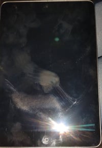 أيباد مستعمل للبيع 80 وبي مجال  07772347084