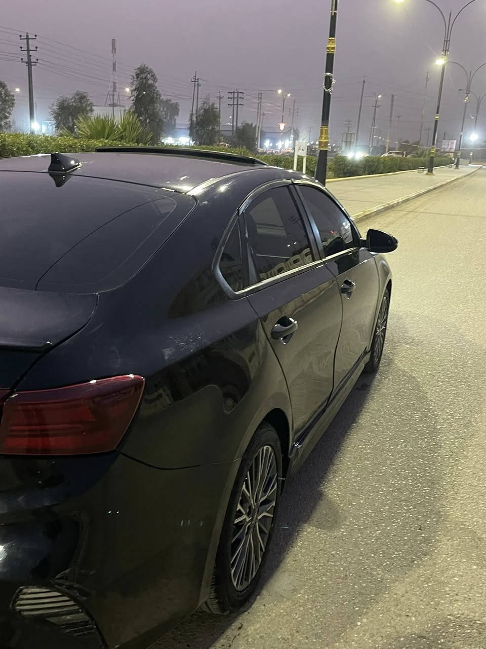 السلام عليكم فورتي 2024 جيتي لاين فول للأخير ماشية 10 الف سيارة جديدة محرك2000 دوش كلش مناقصة برغي واحد السعر 165 وبيها مجال الشراي يدلل وما قصر وياهه
***********
