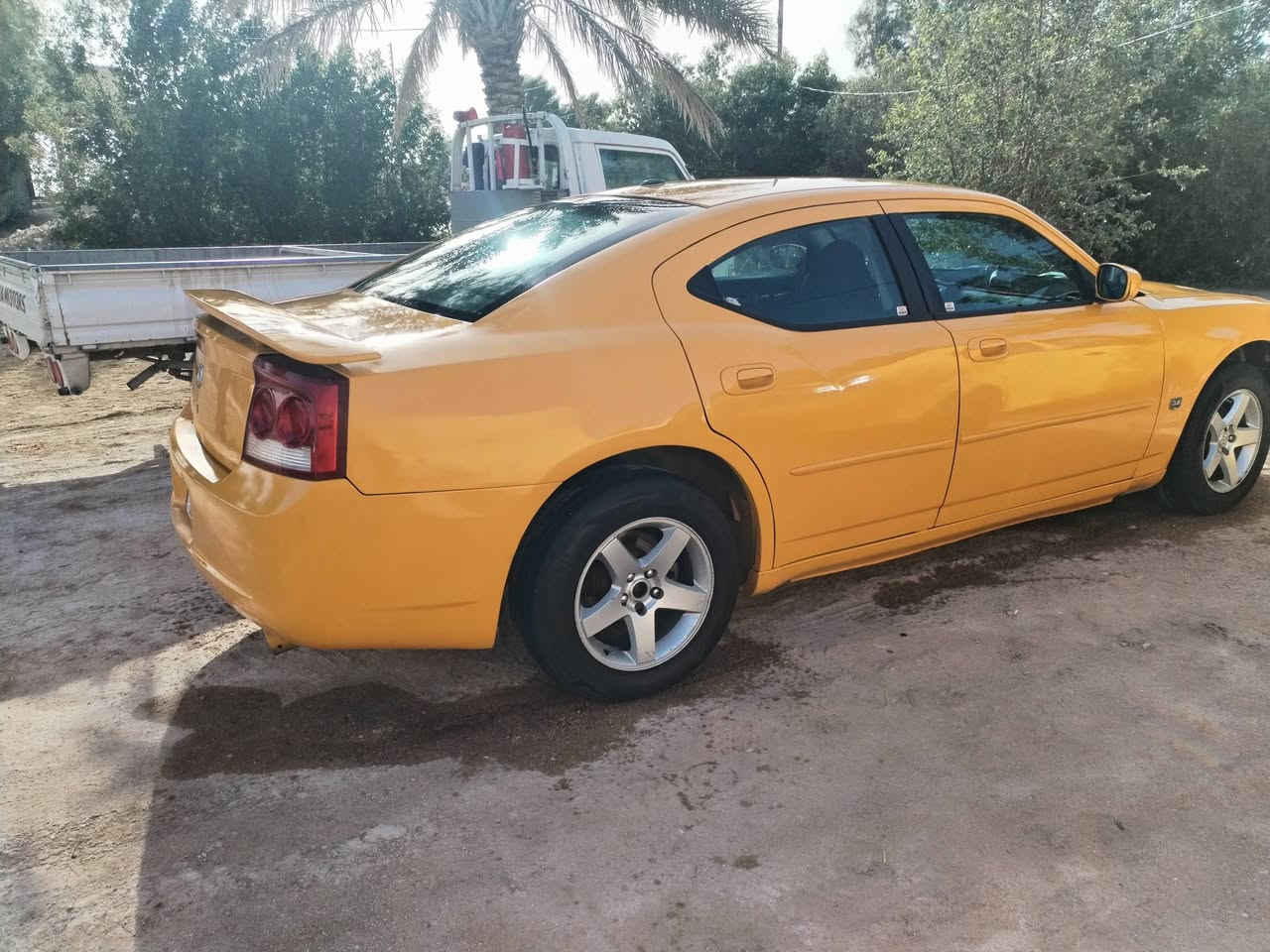 جارجر موديل ٢٠١٠ حادثه جاملغ امامي سياره جاهزه باسمي رقم دولي ترهم مراوس للاستفسار الاتصال ***********
