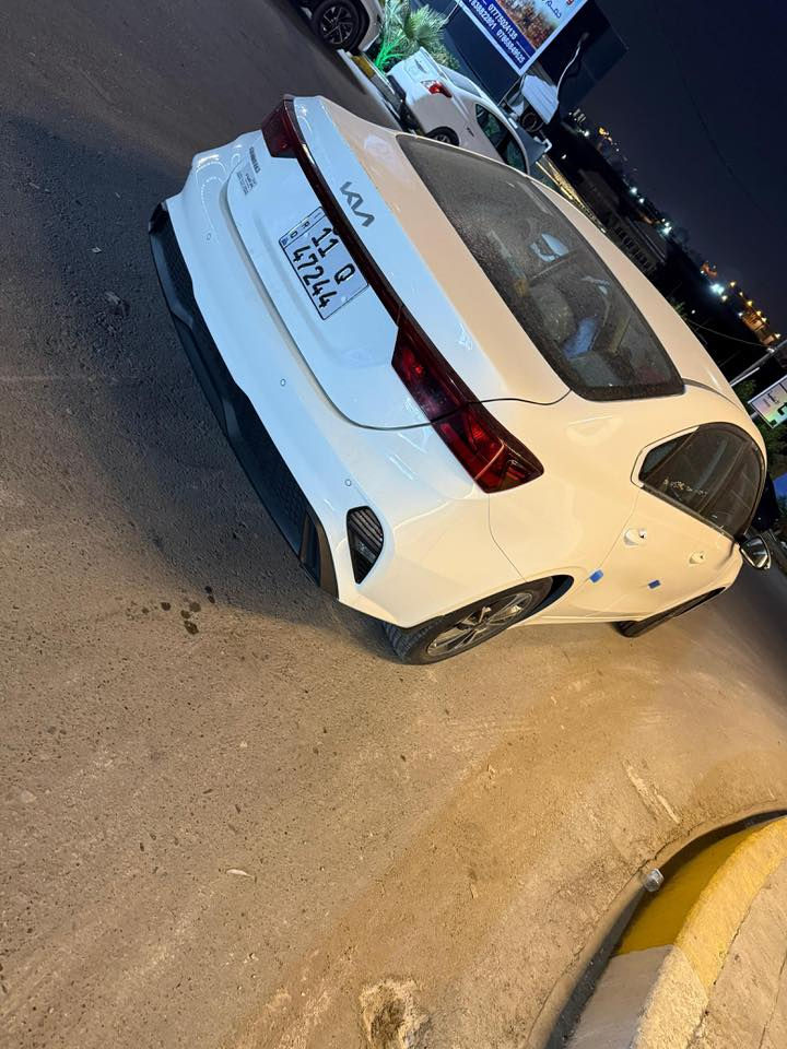 السلام عليكم
سيراتو موديل 2024 خليجي  الدوليه مكفوله ماشيه17/500
رقم بغداد محرك2000 سعر 192 او بيها مجال بسيط 
 وتساب ***********
