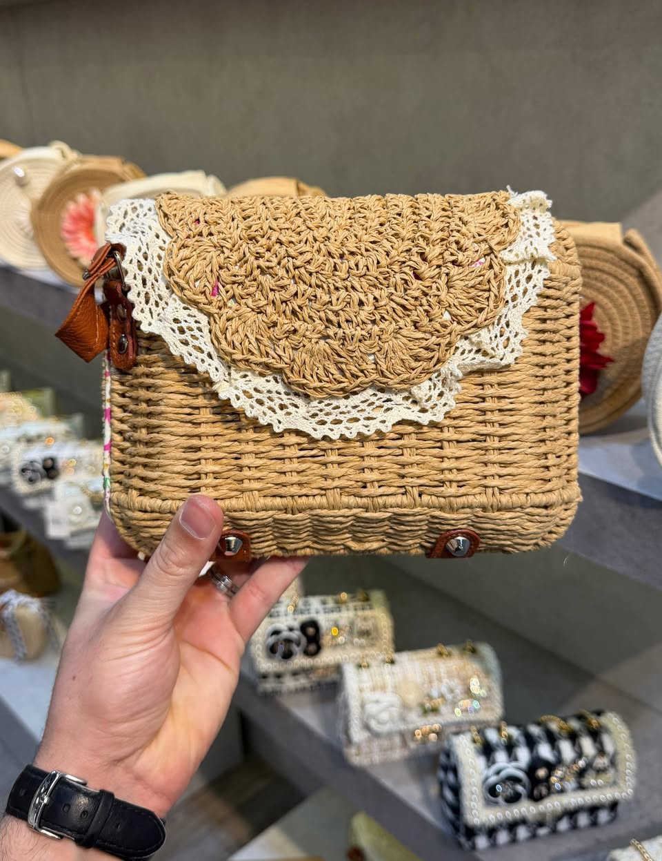 جمله https://t.me/waka45r


**إذا كنت صاحب هذا الإعلان وتريد حذفه لأي سبب، رجاءا أرسل رسالة إلى الدعم الفني**