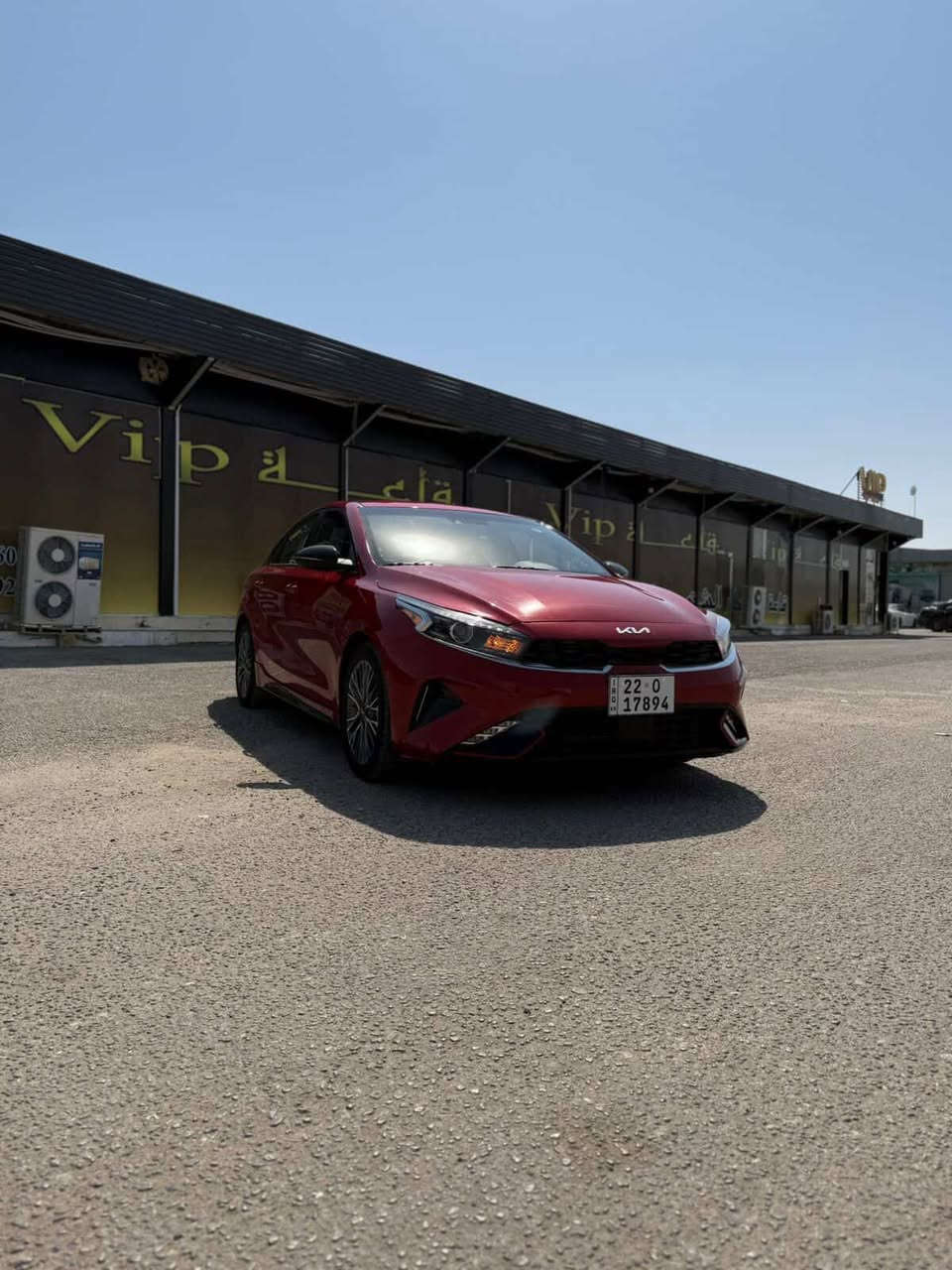 السلام عليكم
للبيع فورتي gt line 2024  بعدها زيرو 
فول مواصفات عدا الفتحة 
المواصفات نقاط عمياء بصمة وتشغيل عن بعد محرك 2000 دوش 
ثلاث أنظمة قيادة 
اوتو هولد وسايد بريك دكمة 
مثبت سرعه وتحديد مسار 
الشاشة حجم الكبير 
تفتح الصندوق عند الاقتراب 
ضرر السيارة بالصور ⬇️
النجف
***********
