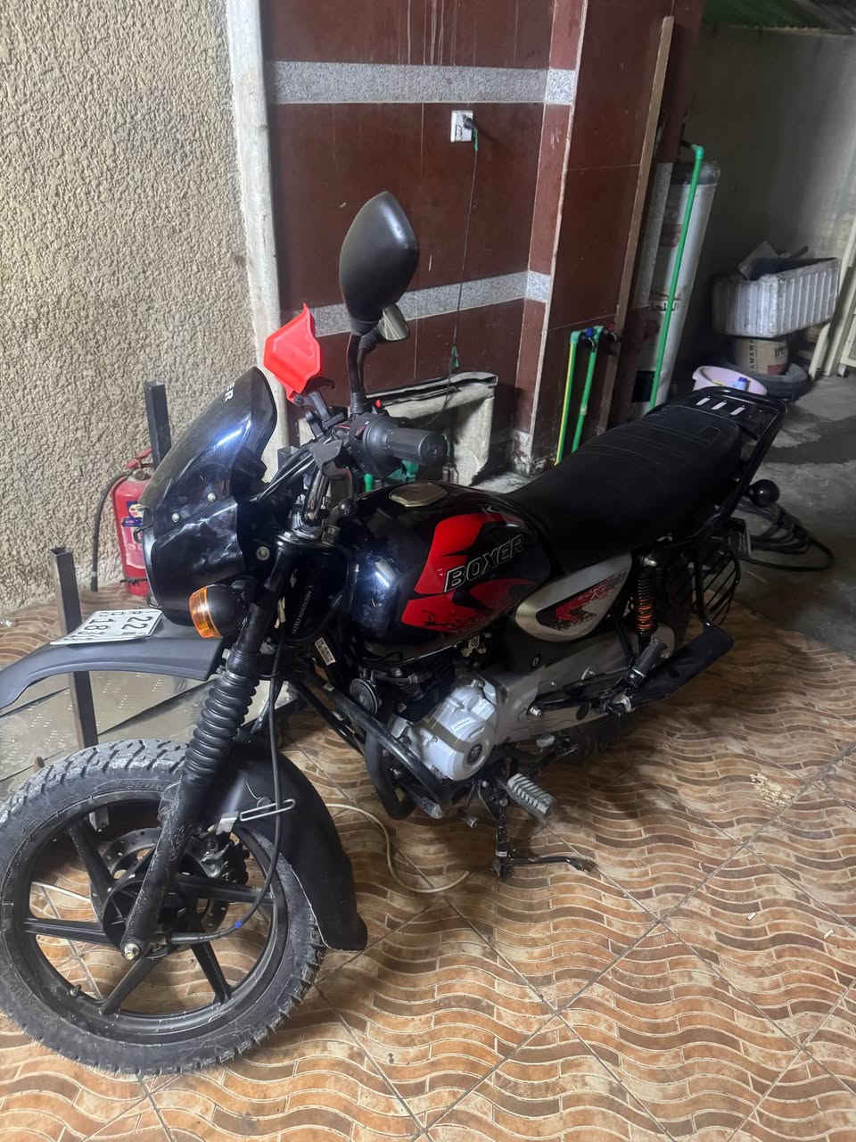 بغداد الزعفرانيه ***********

بركسر 25 مرقم اربيل  
دراجه زيرو   900 ممشاها 
بعدها بجيس !!!!!!!! بغداد, العراق
