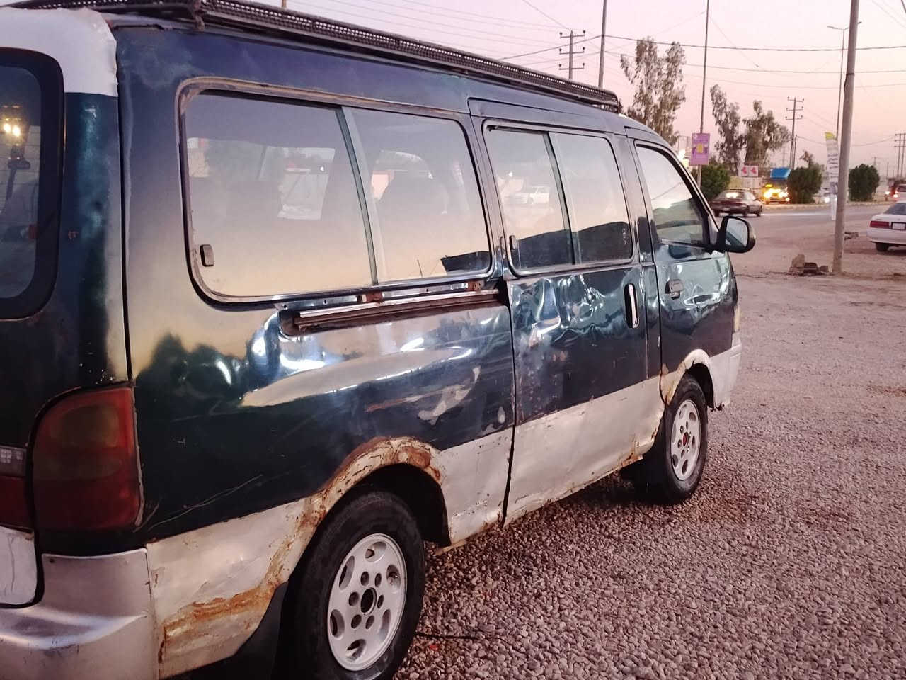 السلام عليكم شباب بريجو اللبيع مكاني نجف هذه رقم تليفوني*********** السعر 35 وبيها مجال مكينه جديده كير جديد اكسن جديد شواصي 3 بلاديات موديل 96  وتايرات جدد
