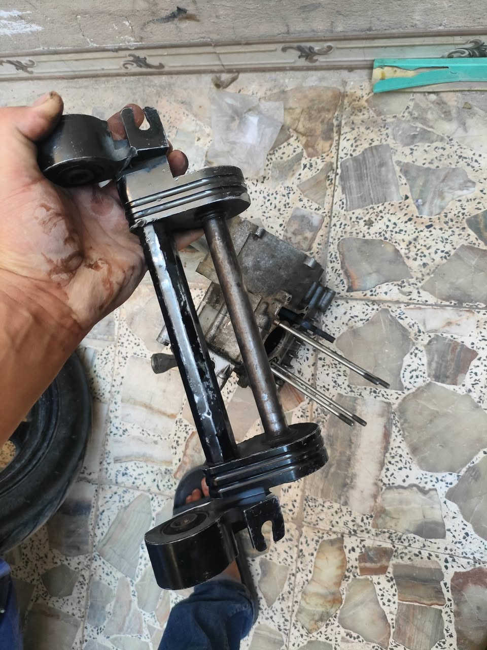 سلام عليكم فشك مكينه ماكس اكسنه وياه رباط رياضي ورباط بلادي وكور  يفيده منهن شي يحط سعره يجي ياخذه


**إذا كنت صاحب هذا الإعلان وتريد حذفه لأي سبب، رجاءا أرسل رسالة إلى الدعم الفني**