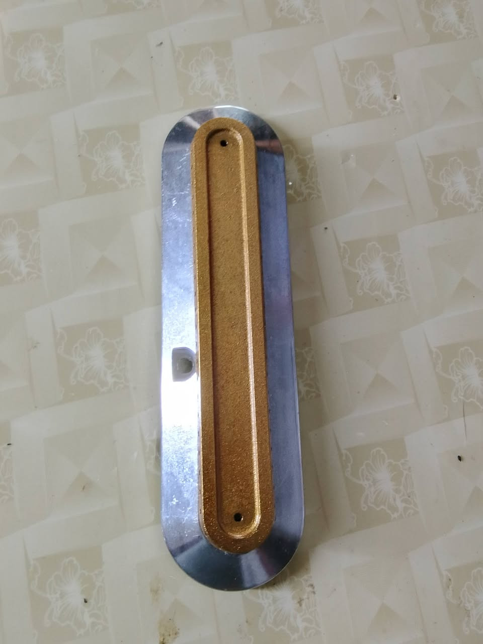 وصول مواد احتياطيه للاجهزة المنزلية ويوجد صيانة للاجهزة المنزلية العنوان سوق القيارة عمارة الدشات فرع سوق الطيور رقم الهاتف ***********
