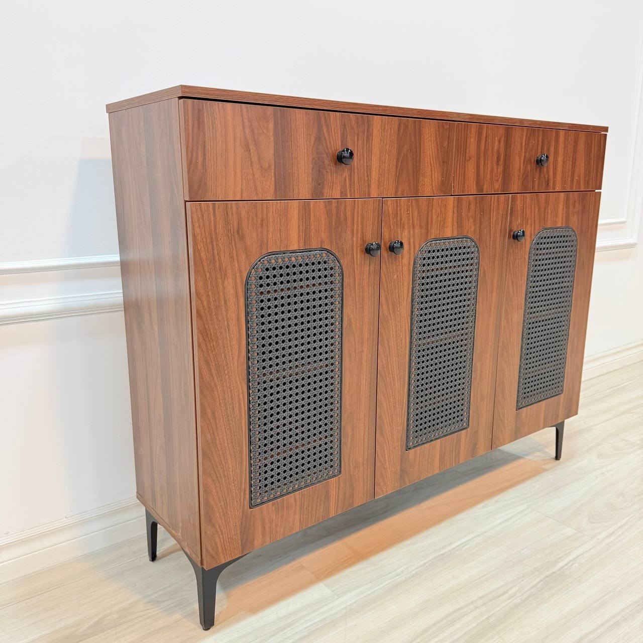 تحية طيبة زبائننا الكرام
توفر  خزانه ٣باب خشب

#بكمية محدودة سارعوا بالحجز 

يوجد توصيل الى جميع المحافظات 

لحجز والاستفسار مراسله الصفحة


**إذا كنت صاحب هذا الإعلان وتريد حذفه لأي سبب، رجاءا أرسل رسالة إلى الدعم الفني**