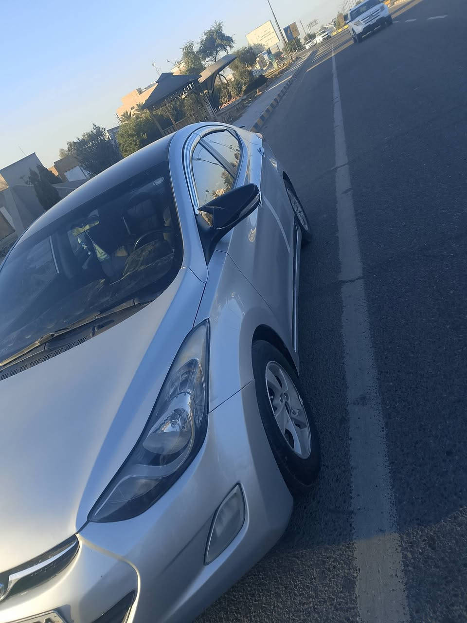 السلام عليكم للبيع او مراوس
افانتي 2012
كير ومحرك شرط 
كير 6نمر 
محرك 1600
السياره بيهه فقط بنيد صبغ وكرن جاملغ 
تبريد ثلج 🥶
تدفئه 🥵
مري شفط 
اشاير بل مري 
هيترات بل كشن 
تحكم ستيرن جهتين
شاشه +كامره
نضام ECO اقتصادي
بريك ABS
صدر جديد 
تخم تاير جديد 
هزه وسنويه جدد 
سياره مناقصه شي 
السعر 101وبيهه مجال قليل 
مكان السياره عوينات 
للاستفسار ***********
