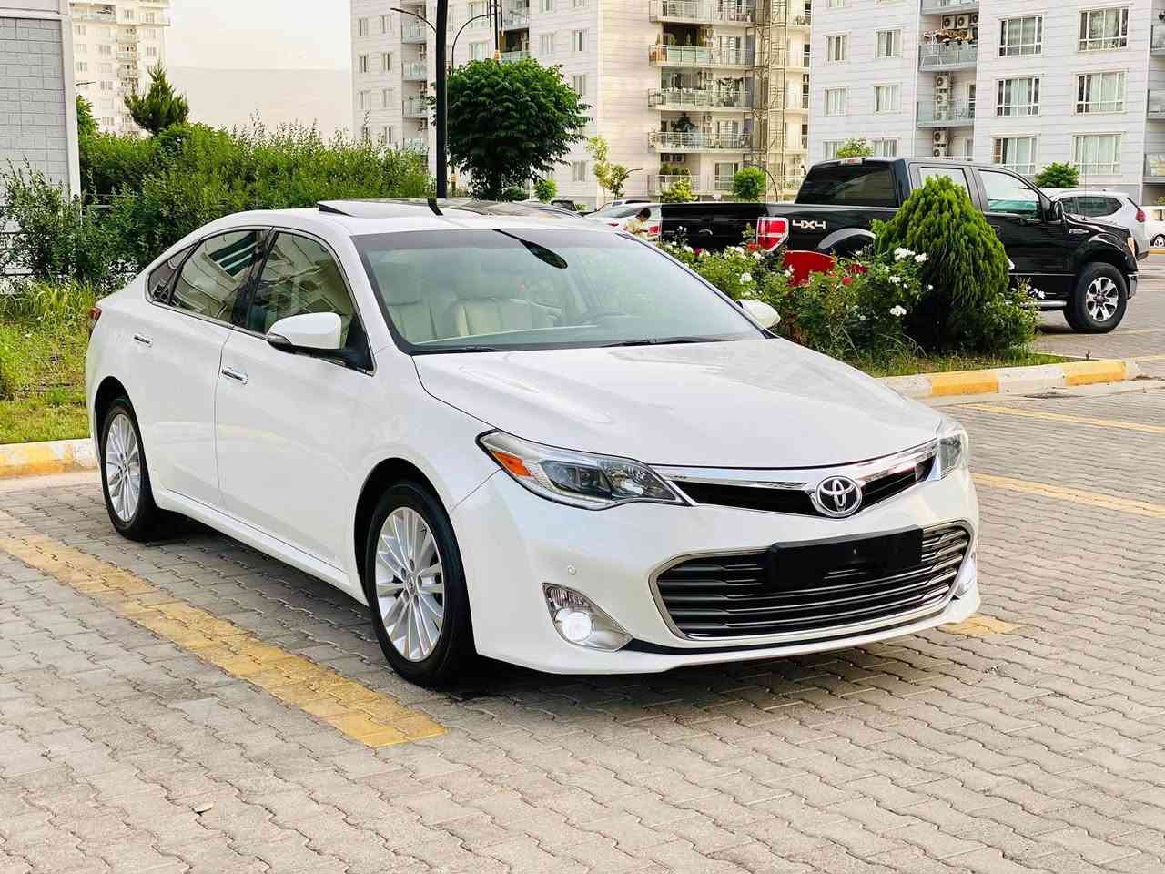 تۆیۆتا ئەڤەلۆن ٢٠١٦ خليجى
لیمتد فول مواسەفات 
١٣٢ كم  هه زار روويشتيه
دعامى لو دعامى بشرت بى سبوغ
٣ شوينى pdr بچووكى هه يه
فوول ماسه فات
سڵاید ناو زەرد, كوشن سارد و گەرم خەزن, بەسمە ,
 په رده ,سێ مۆدی لیخورین,
گێرو مەکینە بەشەرت نەکراوەتەوە سەوتی دیجیتاڵیش بەشەرت سەرفوو بو خاری نیە تحویل و خرامە بەشەرت
*********** أربيل, العراق
