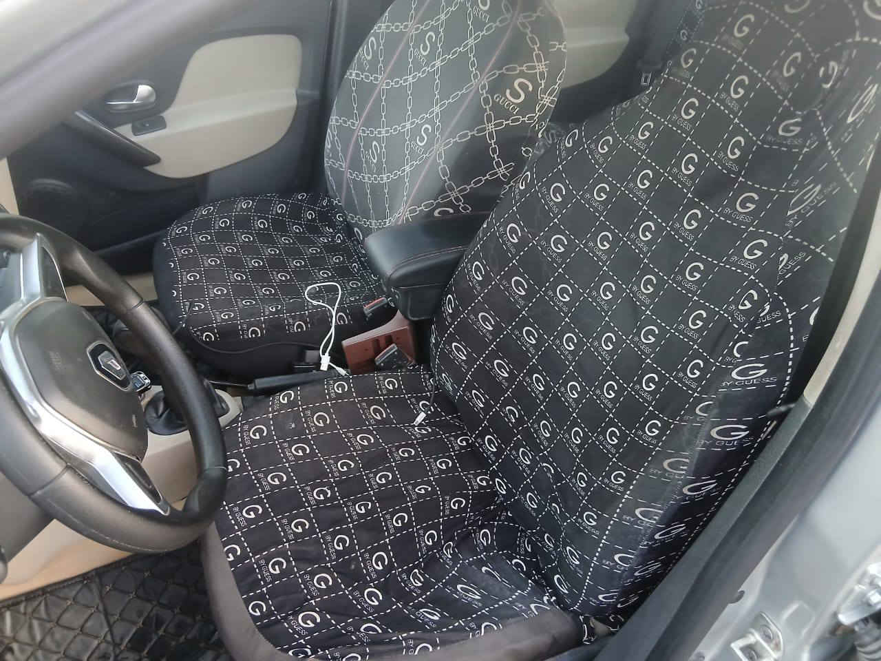 رينو سنبل للبيع موديل ٢٠٢٠ السيارة مال بيت شوفت عينك بس ولد جيرانة السيارة معروضة ٨٠ وبيها مجال وشنو يطلع خرامة اني اشيلها ‏‪***********‬‏ عنواني الغدير شارع التوت
