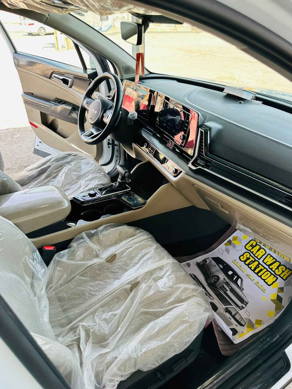 كيا سبورتج مواصفات جي تي  2024
Kia Sportage 2024 

استلام شركة النيم  ضمان خليجي شركة

الموديل: 2024

 اللون: ابيض سقف اسود

المسافه المقطوعه: ٢٤ كم

✨ التفاصيل والمواصفات الكاملة:

       - فول مواصفات ١/١ 

بانورما سقف اسود على طول السقف

مقاعد الامامي تبريد 

مقاعد الامامي تدفئه ( هيتر )،

ستيرن تدفئه ( هيتر ) 

رادار جانبي بالمرايه الجانبيه مع تحذير صوتي

نظام استشعار الحركة عند فتح الابواب

نظام شحن واير ليس

ايرباك عدد ٦

نظام الاناره الامامي (Boomerang LED DRLs)

الشاشة الاماميه البانورامية المنحنية Curved Panoramic Display

الشاشه الاماميه مجهزه بل لغه العربيه

حساسات امامي وخلفي 360 درجه

مقاعد الامامي كهربائي

صندوق الخلفي كهربائي

تحكمات ستيرن كامل

مرايا الجانبيه شفط

كامره خلفيه دواره مع عدة اختيارات للتصوير

كير رياضي على الستيرن (شفترات)

انظمه قياده متعدده مجهزه بالسياره

اوتو هولد توقف Auto hold 

بصمات شركة عدد 2 مع كتلوكات الشركة

▪️ مداخل تايب سي ويو اس بي

📌 ملاحظه:⭐️

السياره مكفوله كفاله عامه 

(محرك، كير، كهربائيات) عل وضع الشركة 

سونارها موجود  عد رصعه باب 

السعر /٢٢٠ وبيها مجال

📞 التواصل عل رقم موبايل ***********
