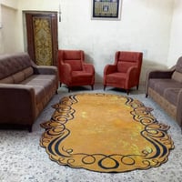 تخم 8 مقعد نظيف   سعره 240 وبي مجال مكان  البياع يوجد توصيل بكروه ب وا...