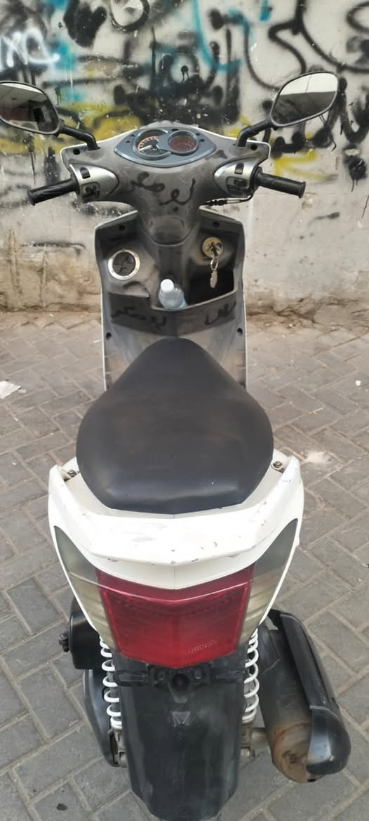 سلام عليكم
سكنس فحل كابريتر 

دراجه كلها بلاديه سعرها 700 مكان بغداد الكراده ***********

