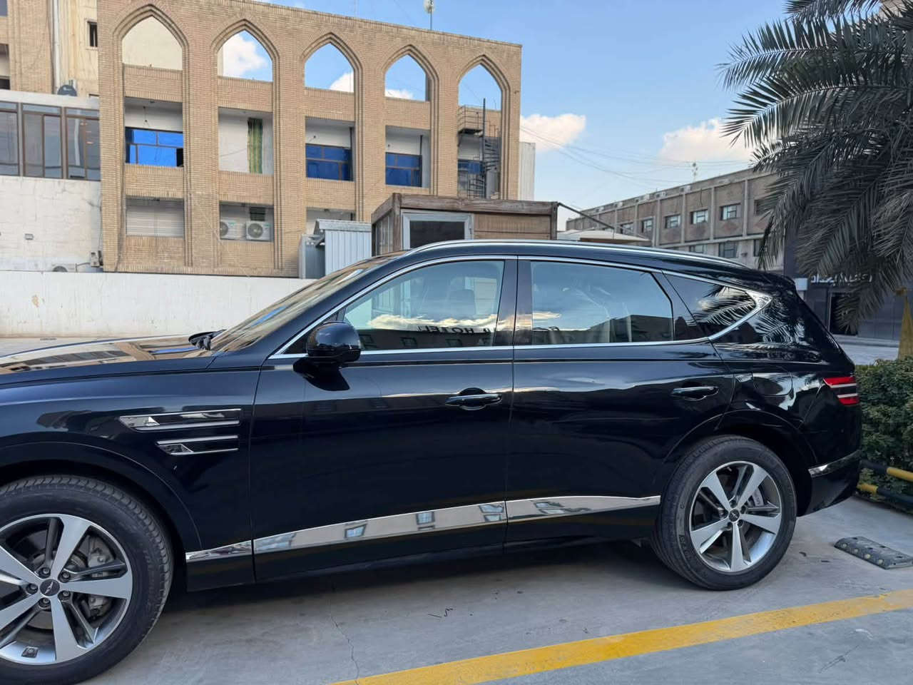 جنسس gv80 موديل ٢٣ لون اسودّ برستيج
اعلى المواصفات 

محرك ٤ سلندر تيربو 

ميحتاج مواصفات البرستيج تجي فول 

 صور الحادث خاص والسعر

ماشيه ٤٨ ميل

مراسله واتساب ***********
