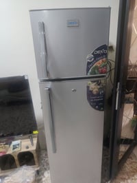 ثلاجه للبيع سعر ١٧٥ 07772061015 حي العامل