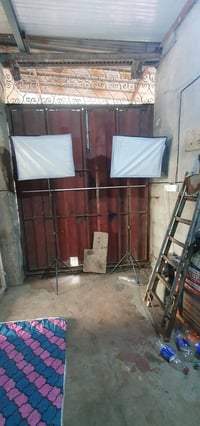 زوج امبريلات تصوير لقطات ومستمر  للبيع ٠٧٨٦٨٤٤٧١٩٨