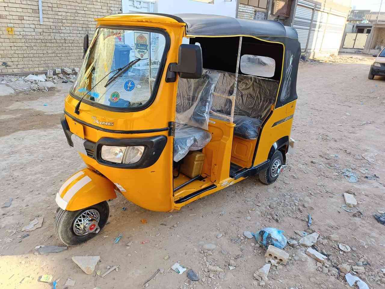 سلام عليكم تكتك موديل 21 الوجبه الاوله اوراق اصولي تكتك بلاديه لا صبغ ولا تعمير مكينه مكفوله تنقيص تبخير تخم تاير كرهبايات كله شغاله ليت زنون 5700 وبيه مجال مكاني بابل حمزه الغربي ***********
ملاحظه التكتك احله من الصوره
