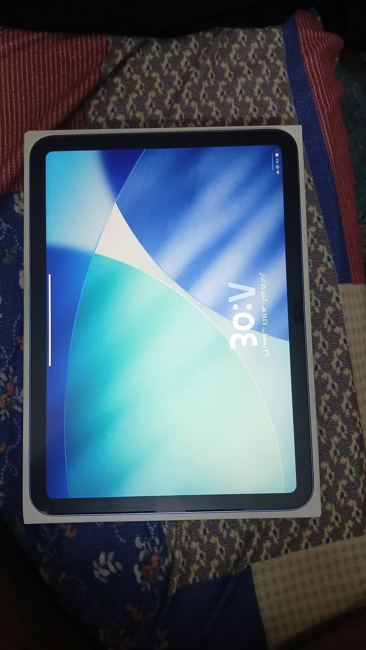 سلام عليكم ايباد 10ذاكره 64 اليباد بعده جديد السعر 400 مكاني بغداد مدينه الصدر رقمي ***********
