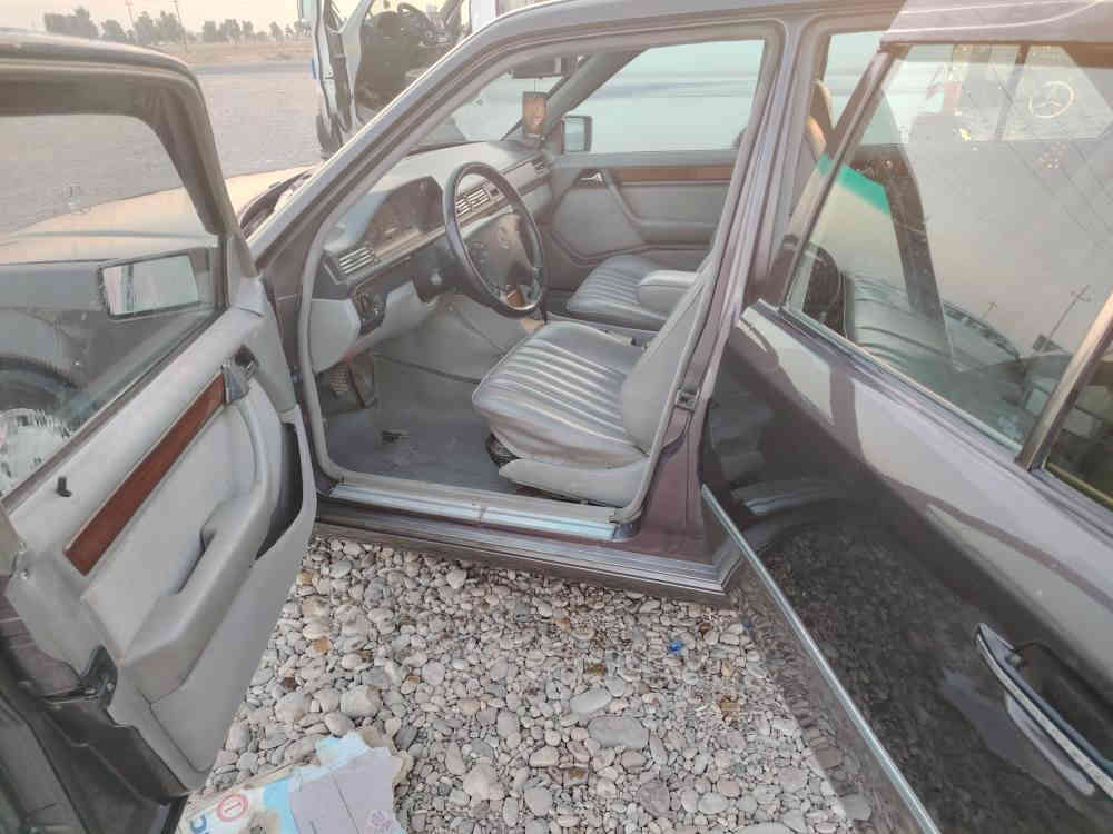 مارسيدس موديل ٩٢ بلادي رقم أربيل بسمي تحويل وكاله سنويه صاقطه صدر تأيرات جديده سياره بدون ضربه سقف اسلايت  لايت زينون داخل رصاصي تبريد ثلاج غرف نضيفه اريل كهربائي كشنات كهربائي جامات كهربائي مكان كلار كفري السعر ٥٣ بي مجال *********** كيفري
