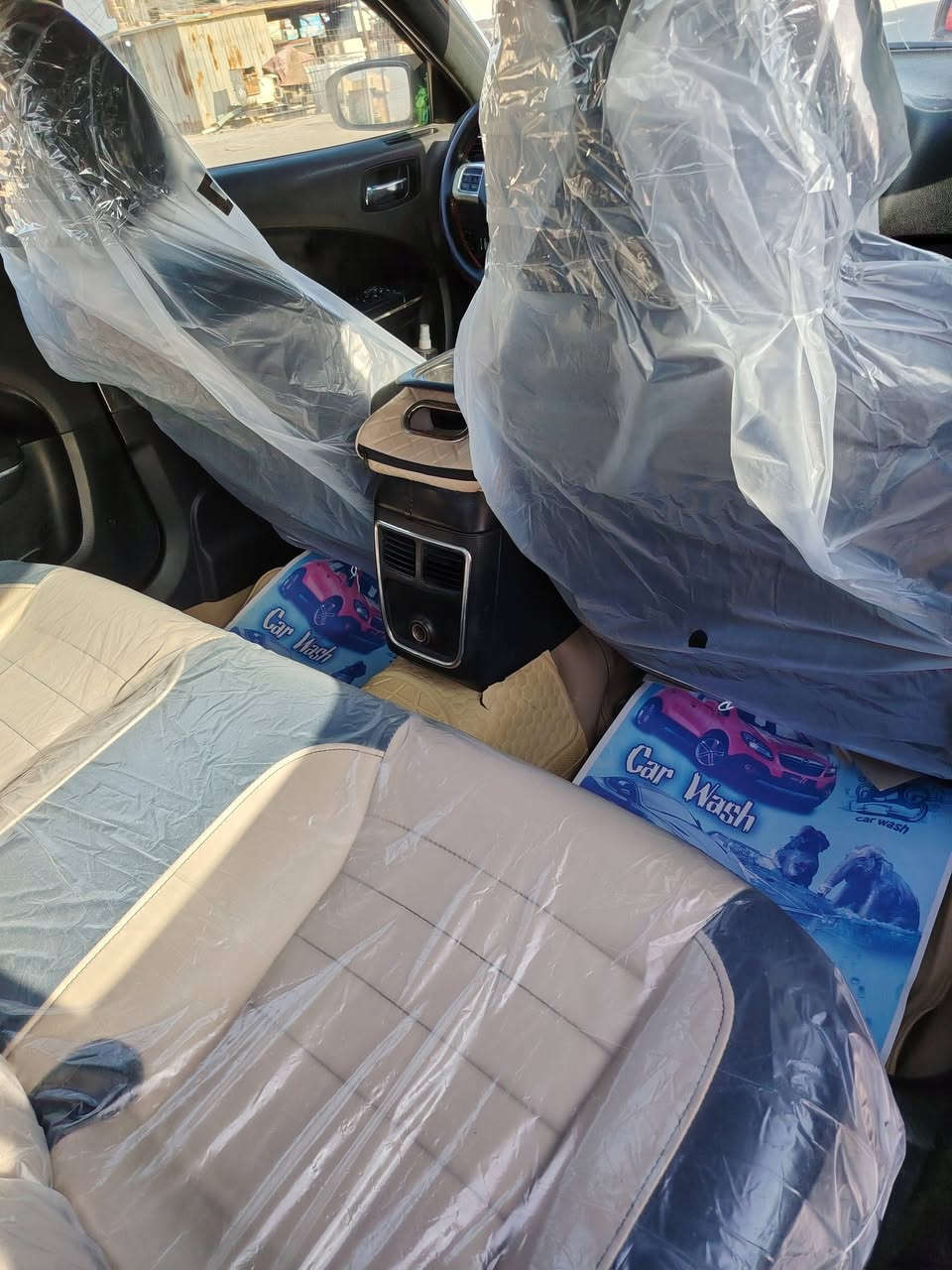 السلام عليكم جارجر موديل 2011 خليجية السيارة بيها صبغ حزام رقم بغداد ب اسمي مكينه وكير مكفولات للتصال  ***********
