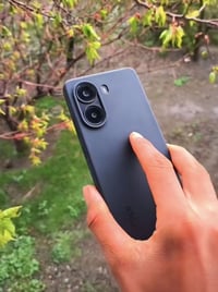 Poco x7 pro  256  6300 معالج دايمنستي ايت ستريت  كسر بشاشه بسيط ما مآث...