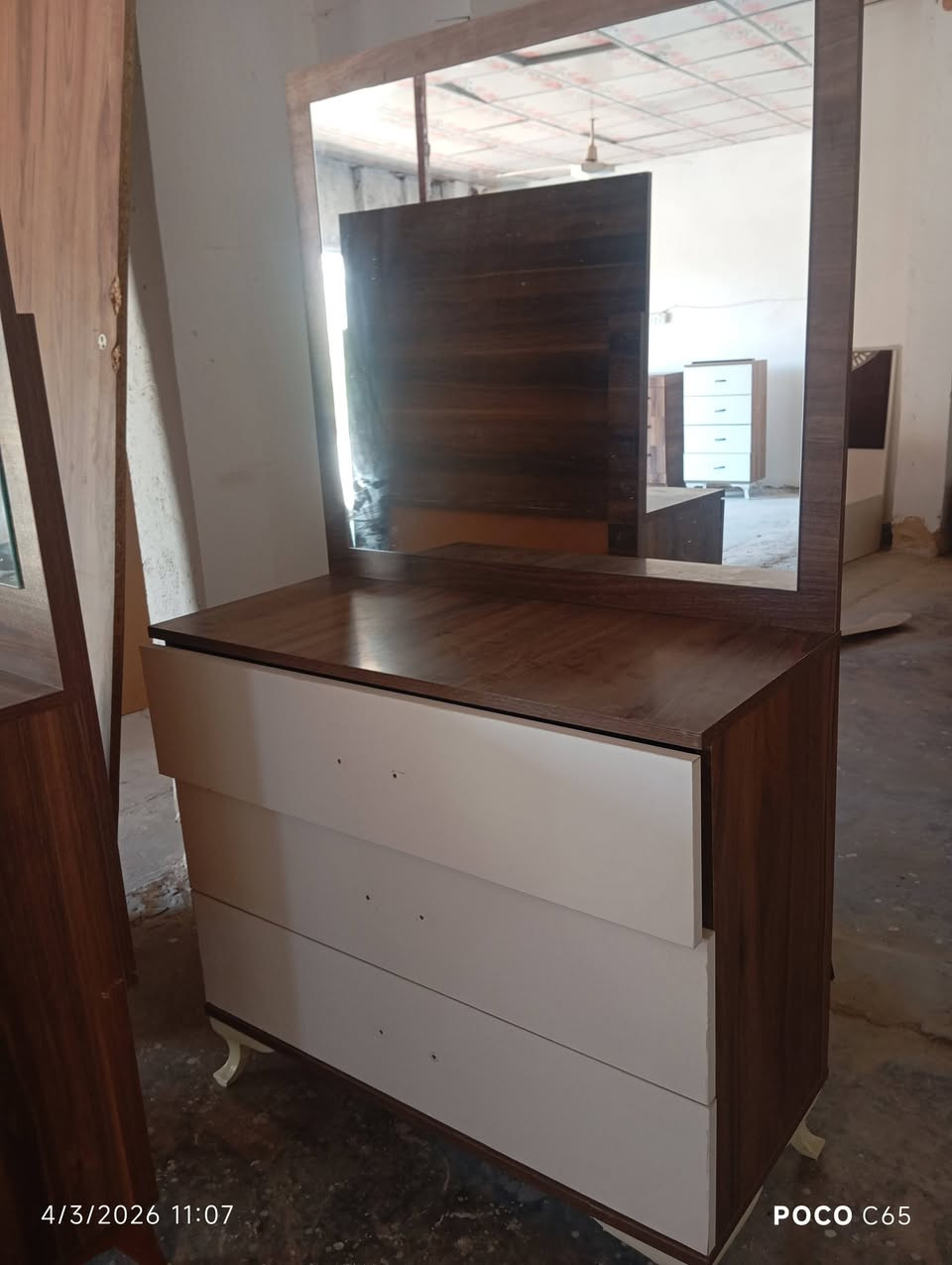 السلام عليكم متوفر غرفة نوم تركي 7قطع مستعمل نظافة فول عنوان الحديد حي الأملاك قرب جامع طيبة 
مزيد من التفاصيل يرجى مراسلة الصفحة....


**إذا كنت صاحب هذا الإعلان وتريد حذفه لأي سبب، رجاءا أرسل رسالة إلى الدعم الفني**