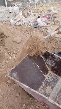 تصعيد مواد • نقل اثاث • شغل ليل ونهار