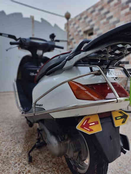 السلام عليكم دراجه سبيسي ماليزي مفتوحه مره وحده دراجه خير من الله دراجه نضيفه كلش ما ناقصها شي  سعر500وبيها مجال بسيط مكاني واسط قضاء الحي للتواصل خاص أو علا الرقم ***********
